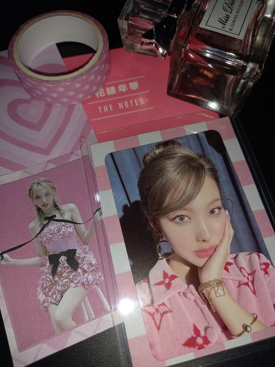 nayeoncoll's tweet photo. ✎. . . #gwyhaul 

mail from @hiraibows ! ( #thanksieskit ) nayeon lv came home !! thank u for the very secured packaging and for the freebies 💗 thank u so much for trading w/ me! https://t.co/qofSrKWwAO