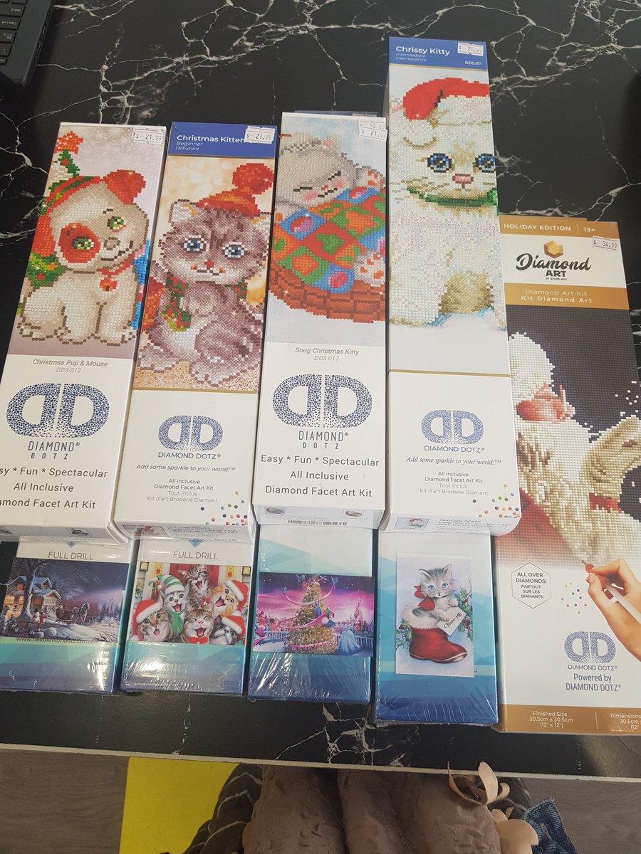 MnpDotz's tweet photo. Looking for X-mas diamond dotz!!
Here it us and more on the way..
Round drill or square drill we have both..
Come and grab your one before it's finish..
And of course don't forget our sales going on 
Upto 70% off 
Shop: 7 high st wauchope 
Online:https://t.co/fAWYKj83Ff https://t.co/kStnjrWPn6