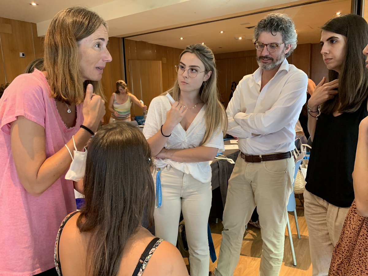 CAPSBEsq's tweet photo. Avui realitzem una jornada amb professionals #CAPSBE sobre el diagnòstic i seguiment de la disfàgia. Un taller pràctic per a millorar la detecció, establir un nou protocol per identificar la població de risc a l’atenció domiciliària. https://t.co/FWbTPpN9Uv