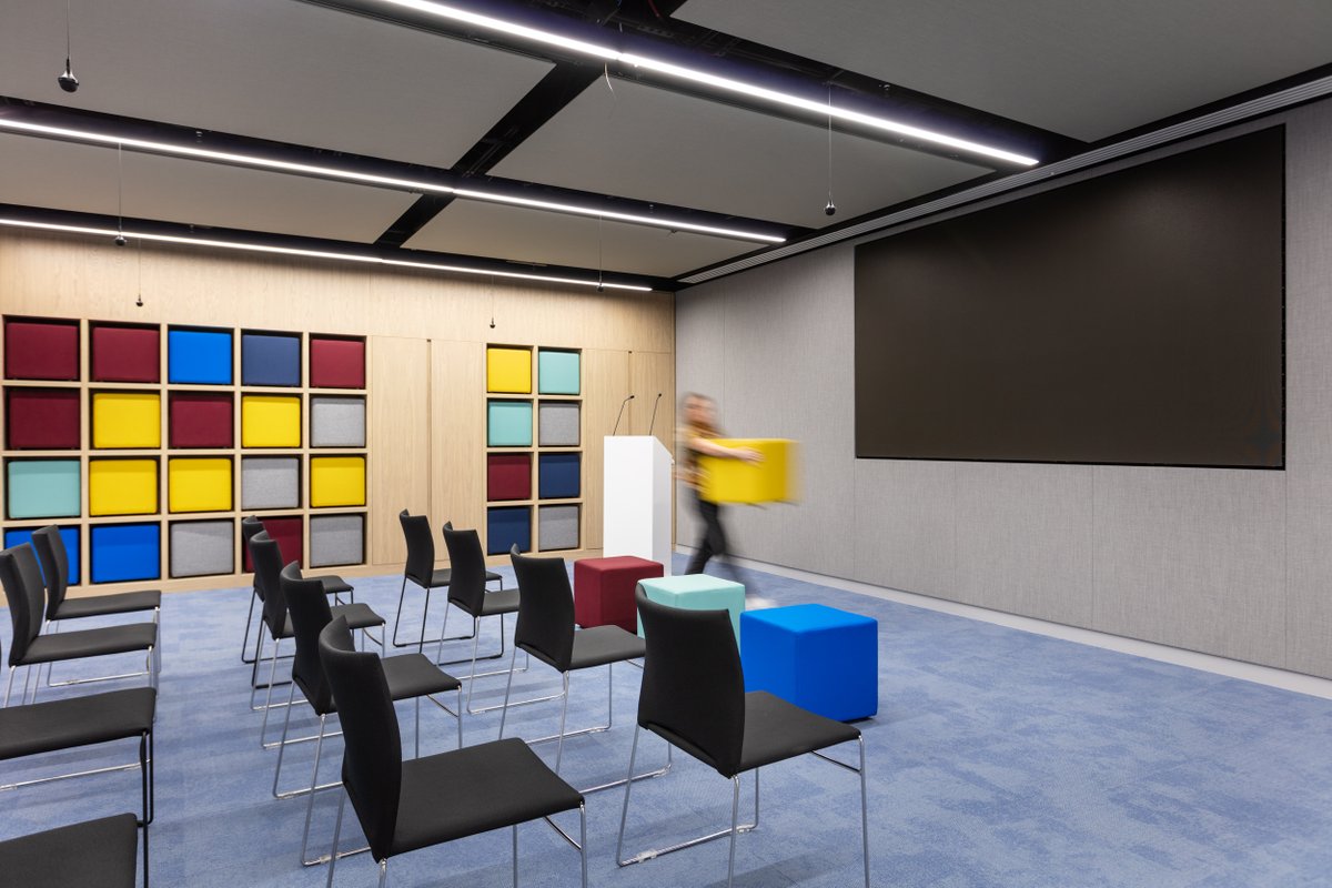 ais_workplace's tweet photo. 2/3 millennials see the chance to learn new skills as a big consideration when looking for a #newjob.
The goal is to create #agilespaces where people can best learn, teach, collaborate, and innovate. Open space and movable, light #furniture offer more styles and room variations. https://t.co/Cvsya6xH5W
