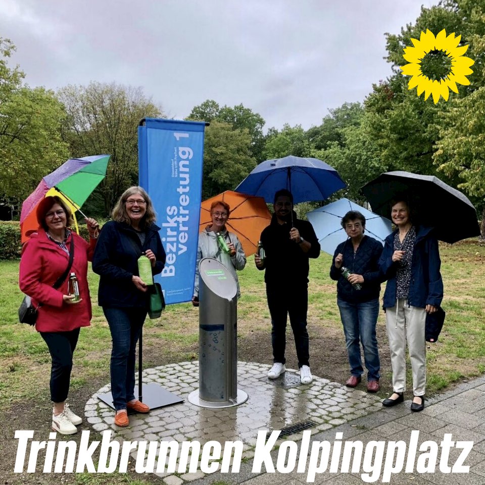 Gestern fand die offizielle Einweihung eines weiteren Trinkbrunnens am Kolpingplatz durch unsere Bezirksbürgermeisterin Annette Klinke statt. Übrigens: das Wasser muss aus hygienischen Gründen dauerhaft laufen. Das Wasser versickert und bewässert den Boden. #Klimaanpassung