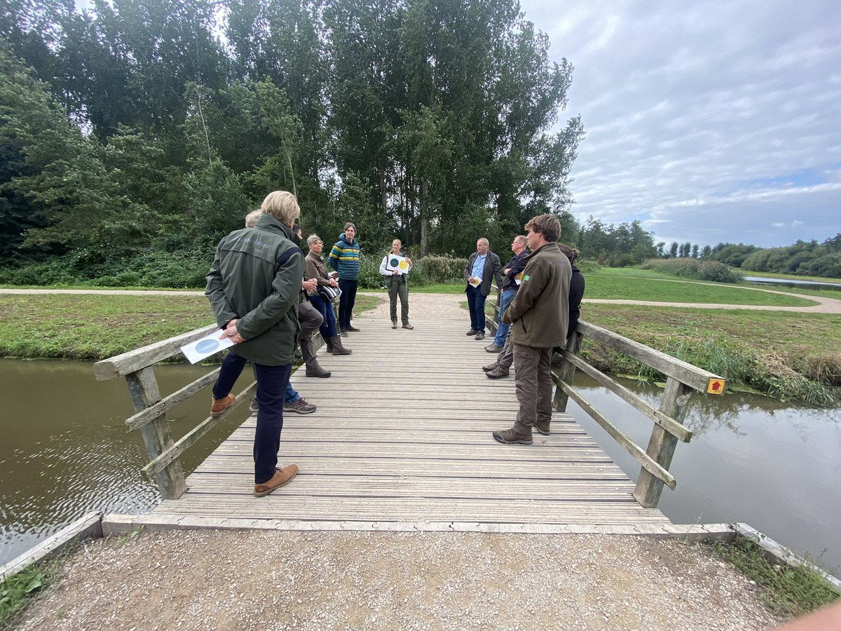 Fantastische rondleiding door boswachter Lisa Wassenaar van <a href="/staatsbosbeheer/">Staatsbosbeheer</a> 

Staatsbosbeheer beheert in opdracht <a href="/PijnackerNootdp/">Pijnacker-Nootdorp</a> de gebieden Wandelbos Laakweg en de Dobbeplas. Beide gebieden zijn onderdeel van het grotere geheel Buytenhout.