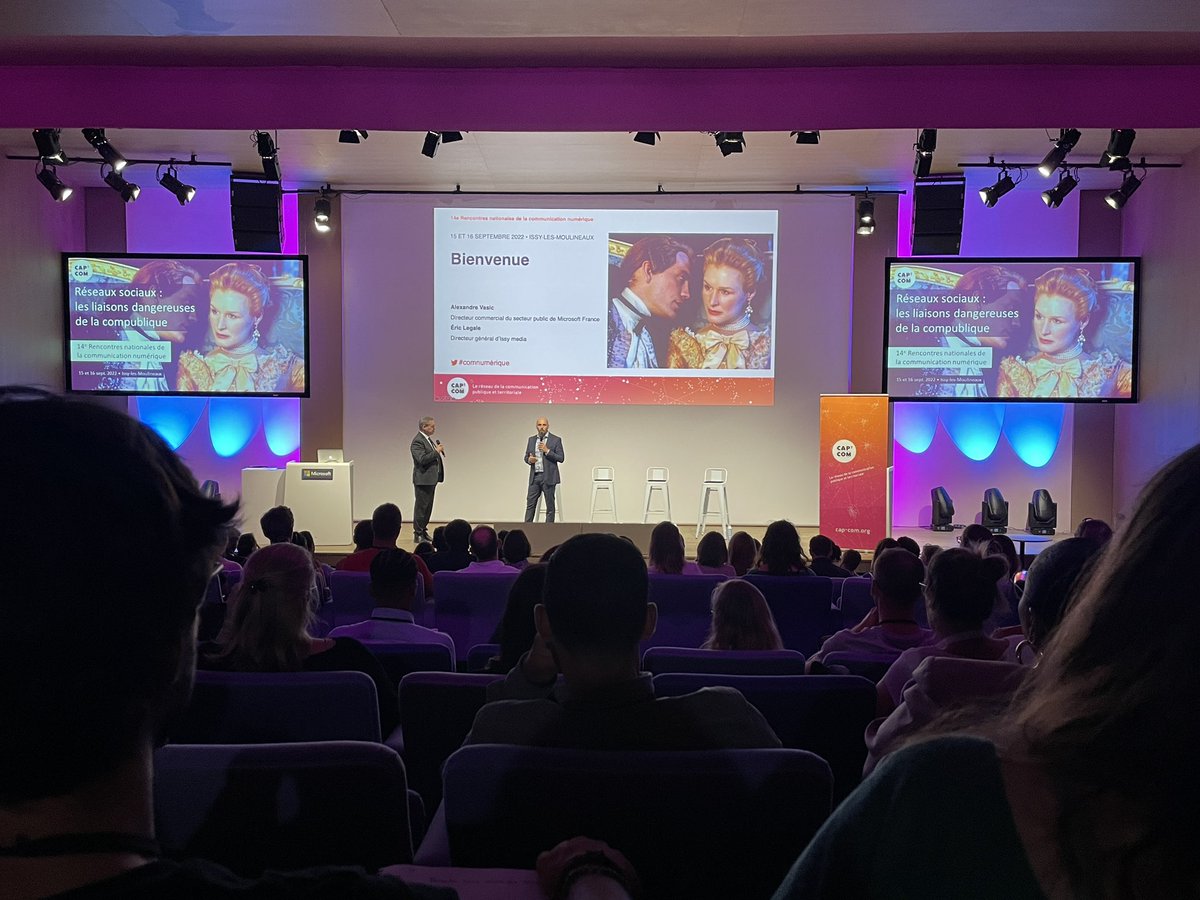 Conf de bienvenue des rencontres nationales de la communication numérique avec @elegale et <a href="/VasicAlex/">A.V.</a> , animée par <a href="/YvesCharmont/">Yves Charmont</a>. 
Réseaux sociaux, metavers et déconnexion pendant deux jours 
#capcomnet