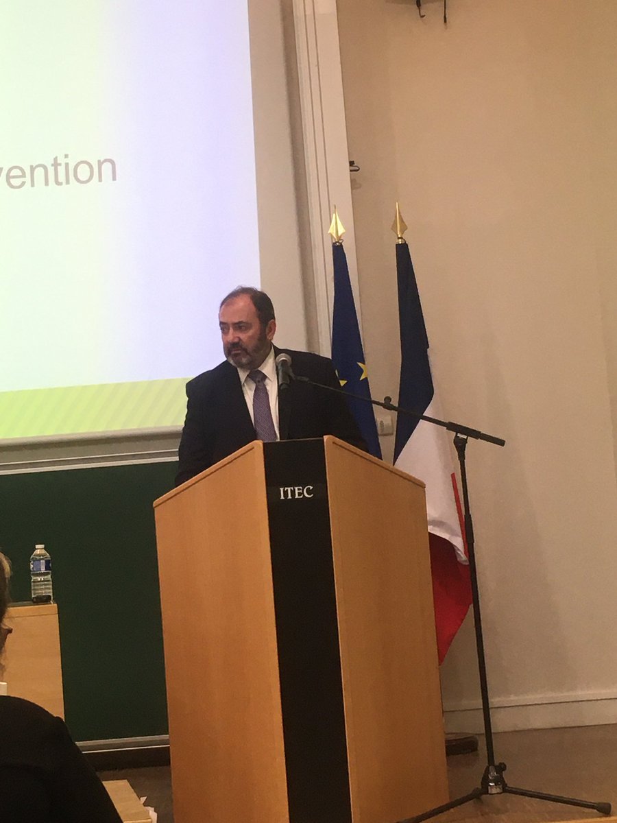 FHFiledefrance's tweet photo. #EGRHenSanté @FrcsBraun @Sante_Gouv intervient aux états généraux organisés par @ARS_IDF : comment remédier à l’attractivité des métiers de la santé ? https://t.co/q4KfKiHVvS