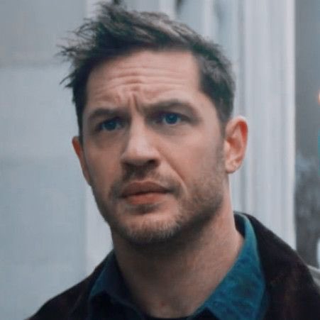 Happy birthday to the guy that looks like my y11 science teacher (tom hardy) 