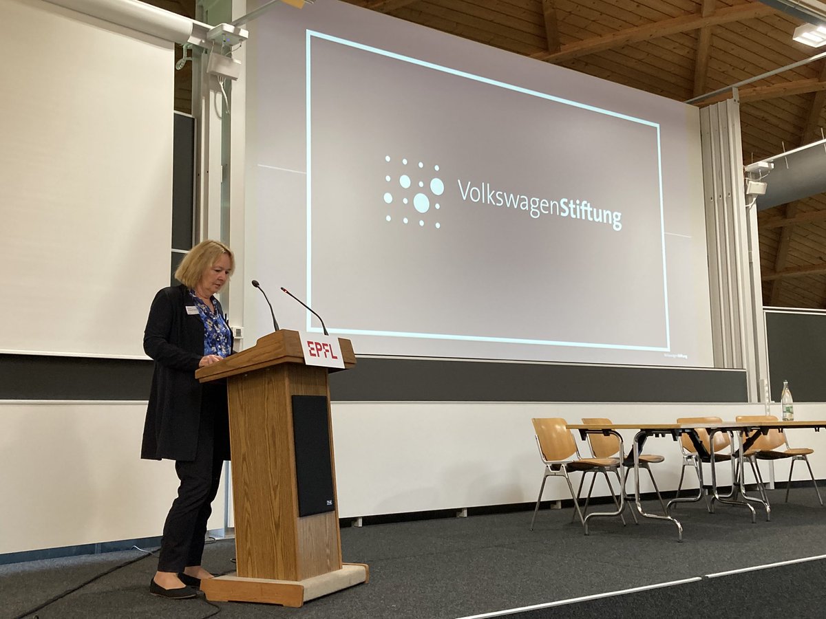 EPFL_ReO's tweet photo. @henrikehartmann: @VolkswagenSt « supports researchers who are willing to take risks ». CH-based researchers need a partner in Germany to apply. #FoundationsDay @EPFL_en https://t.co/JKY5pNa1Su