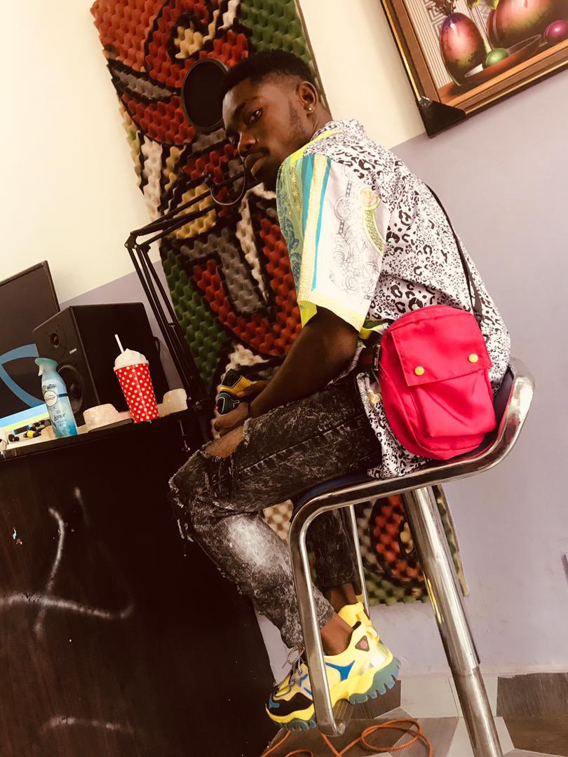 khermi_official's tweet photo. Music Is Life
#YoungBloodEntertainment
#Wossop
#CallWaitingRemix https://t.co/QniRohUgz7