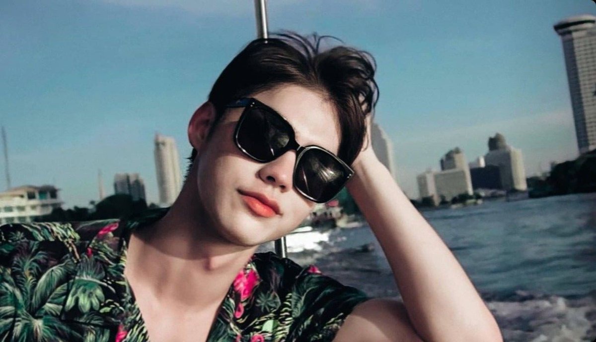 iniiterang's tweet photo. Tes ganteng dulu. 

Hai. Apa kabar? https://t.co/NxFX0qE7sB
