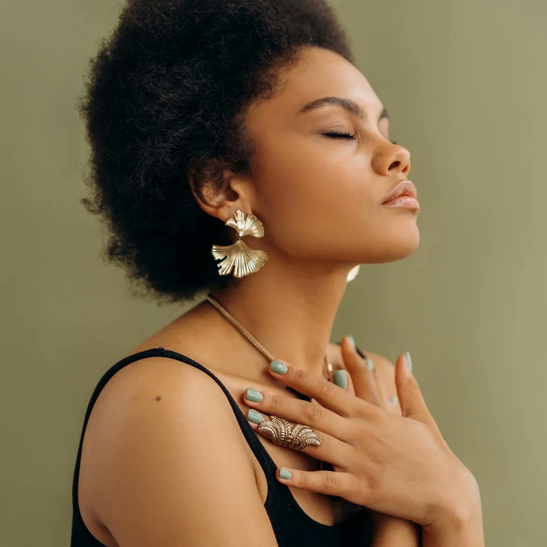 Are you mindful of practicing compassion? Remember to show it to yourself, as well as others!  

#ProfessionalOrganizers #OrganizersCanada #POC_OPC