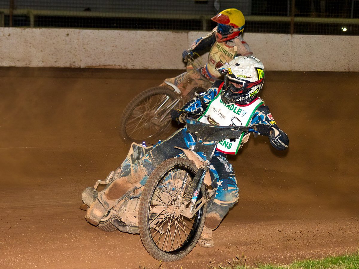 Great to see so many Heathens fans on the terraces at Perry Barr last night. Pity about the result but wasn’t it great to shout for our team again. 🔨
📸 Phil McGlynn