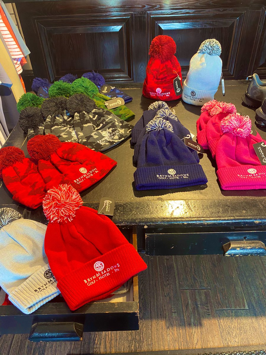 Ready for winter golf <a href="/BrynMeadows/">Bryn Meadows</a> 🥶 thanks to <a href="/Asbrigolf/">Asbri Golf</a> <a href="/dinsdalegolf/">Richard Dinsdale</a>  #winteriscoming #bobble #camo