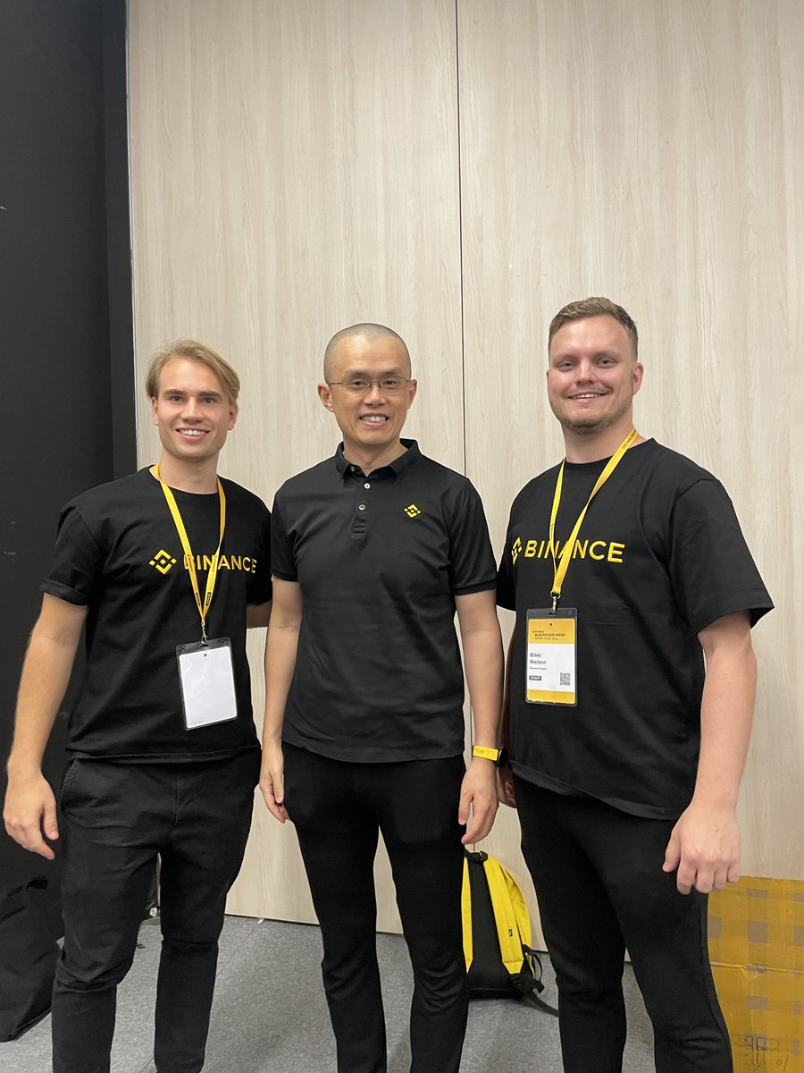 MikkiNielsen4's tweet photo. Had the pleasure to meet, our angel father @cz_binance at the staff room of #BinanceBlockchainWeek https://t.co/PS24Jjletm