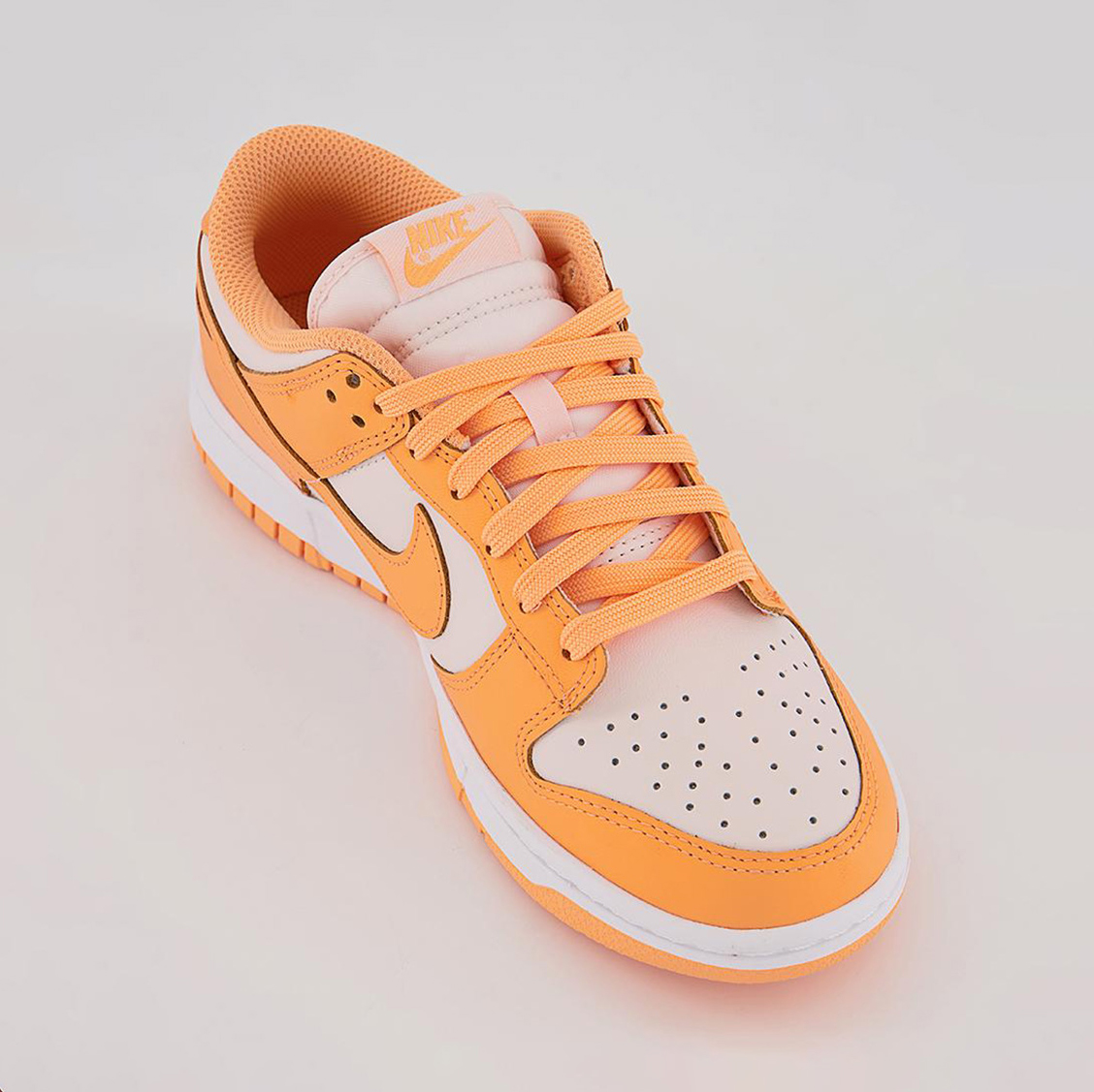 houseofheat's tweet photo. New Looks // Nike Dunk Low “Peach Cream” 🍑

MORE HERE: https://t.co/O9o6juG7VT https://t.co/VWBvMmuxHS