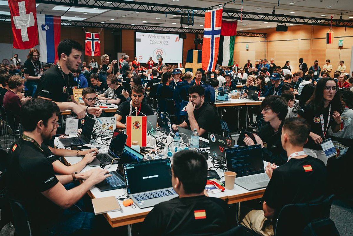 INCIBE's tweet photo. El #ECSCTeamSpain 🇪🇸 sigue resolviendo retos del #CTF estilo #AttackAndDefense del European Cyber Security Challenge #ECSC2022, en el que tiene que defender 🛡️ un set de servicios vulnerables mientras ataca al del resto de países.
Let's go team! 💪
🏆 https://t.co/KsoPikx9yD https://t.co/q1eC6q1381
