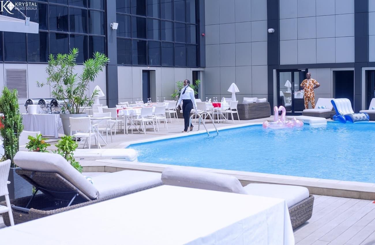 Krystal palace h tel douala krystaldouala twitter