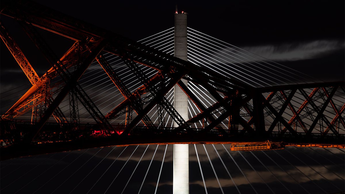 Graphic engineering image therapy at the bridges last night

<a href="/TheForthBridges/">The Forth Bridges</a> <a href="/NetworkRailSCOT/">Network Rail Scotland</a> <a href="/welcomescotland/">Welcome to Scotland</a>
