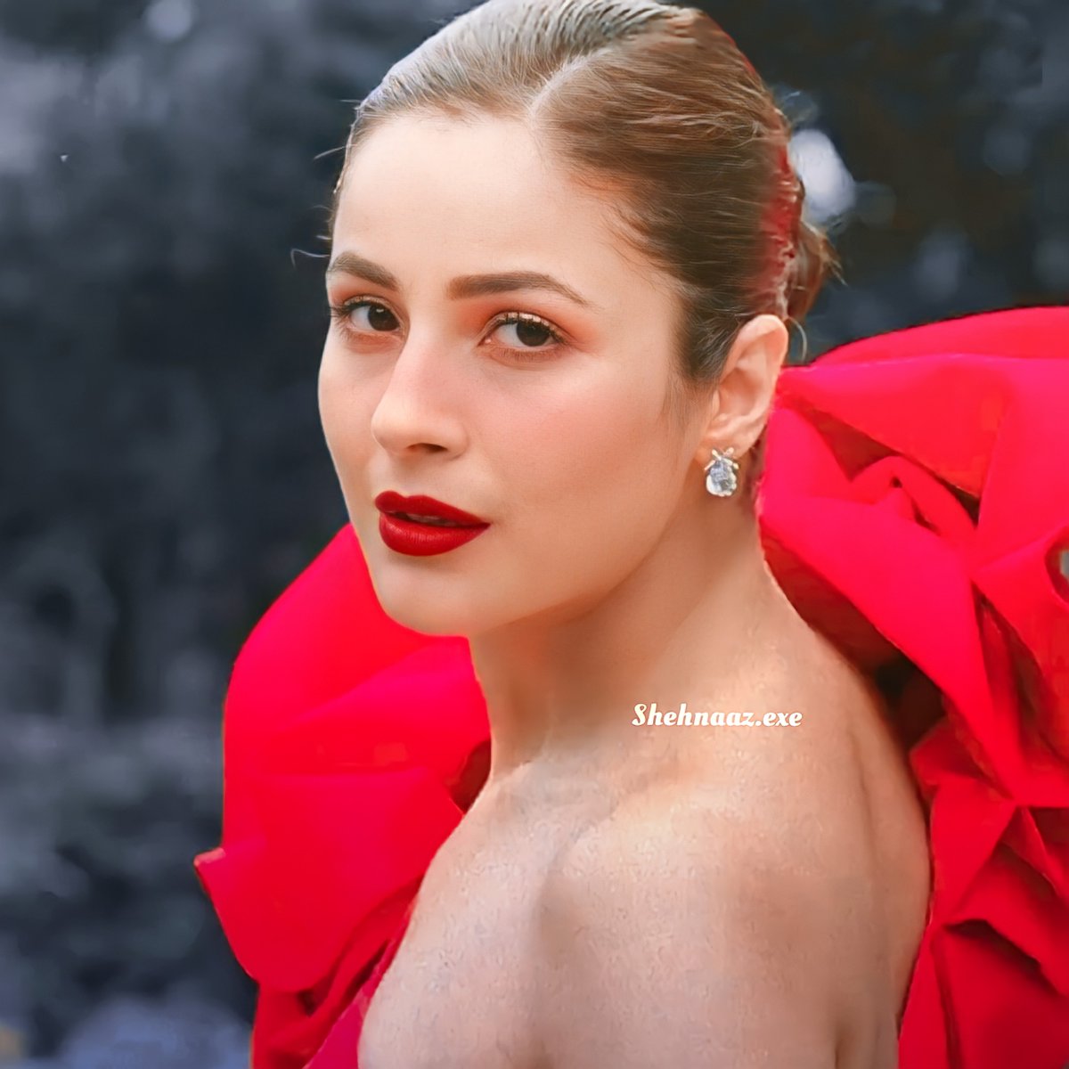 shehnaaz_exe's tweet photo. You are worthy of love and respect. You are beautiful, gifted, and intelligent. Don't let the storm make you forget it. ❤️🌹🥀🌺

@ishehnaaz_gill 

#ShehnaazGill https://t.co/9tmcl8sphO