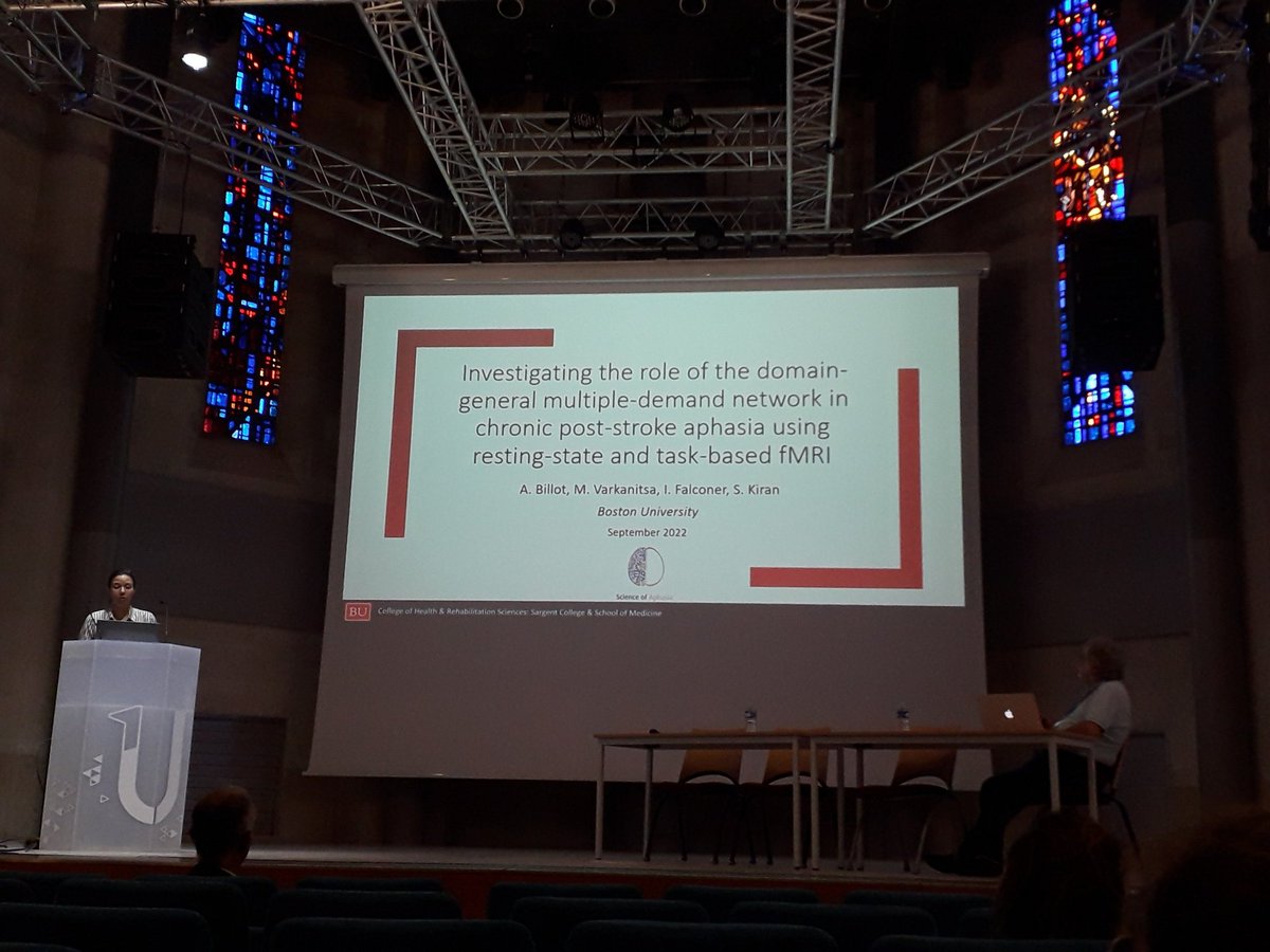 ClaudiaNeuropsi's tweet image. @Annel3illoT presenting work on the MD network in chronic aphasia #soa2022