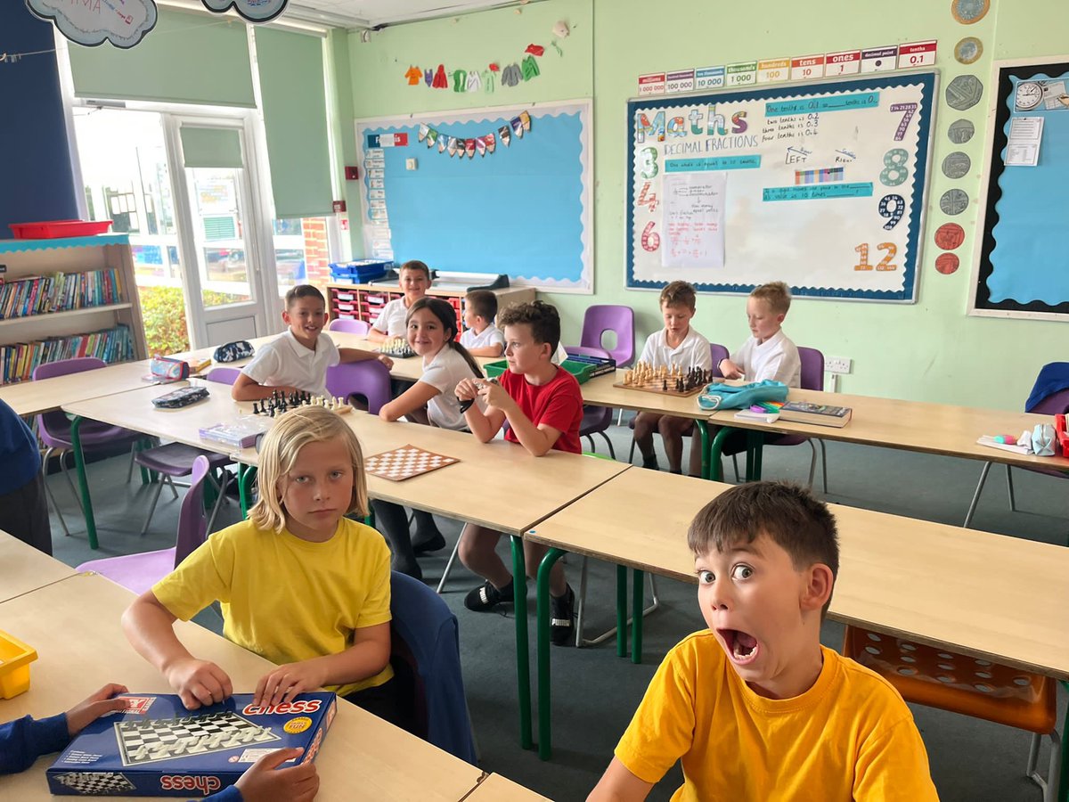 TewinCowper's tweet photo. Chess ♟ club started today. Some very competitive play! https://t.co/XRFtng2rUS
