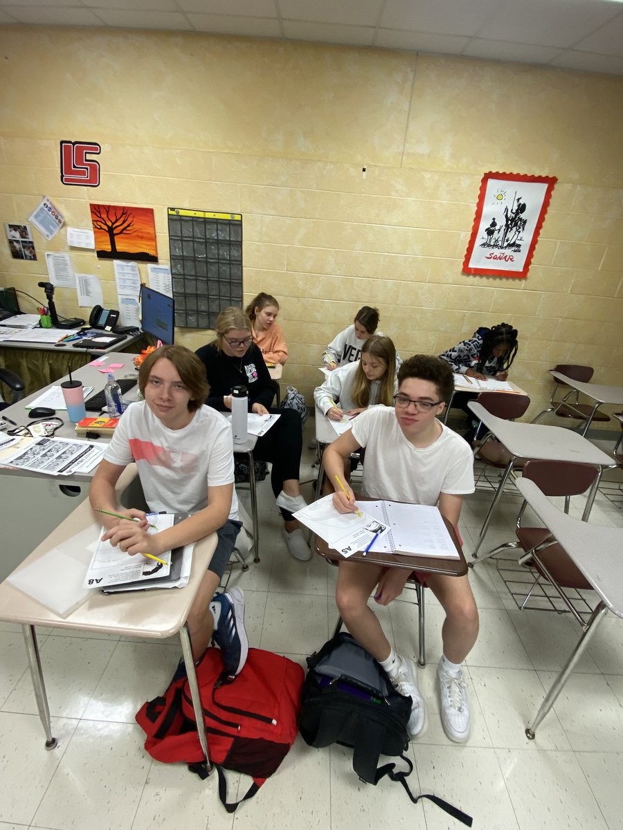 Sra_Meldrum's tweet photo. Celebrating the first day of Hispanic Heritage Month! Spanish 3 is creating a collaborative poster to highlight some of the many famous icons. Spn 2 and 3 will be learning about one person’s contribution per day throughout el Mes de Herencia Hispana 🎉 https://t.co/KZxSH1P23S