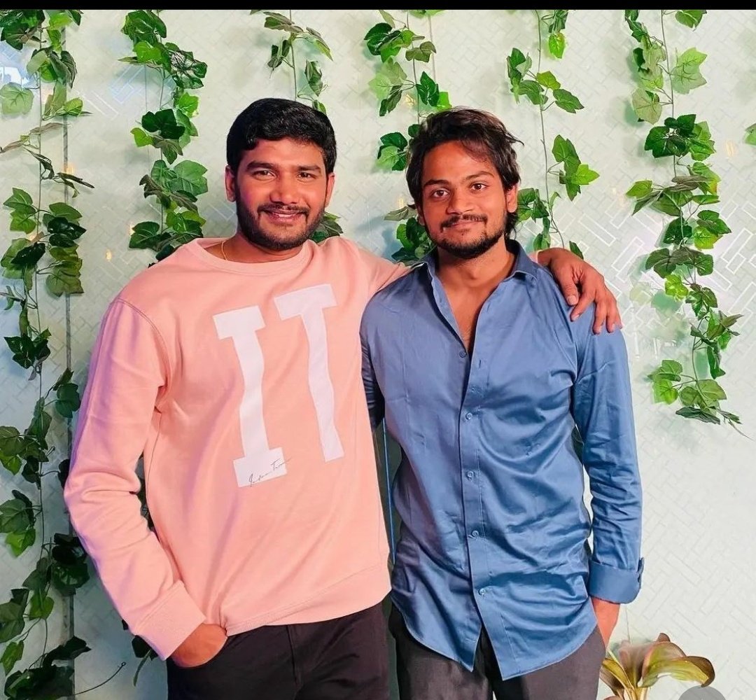 RSKS83634062's tweet photo. Advance happy birthday shannu 
King of YouTube with back to back blockbuster series.
Thanks for &amp; being and supporting #AnchorShiva.
Wish you huge and blockbuster success ahead.
#HappyBirthdayShannu https://t.co/ryTWKo2E2U
