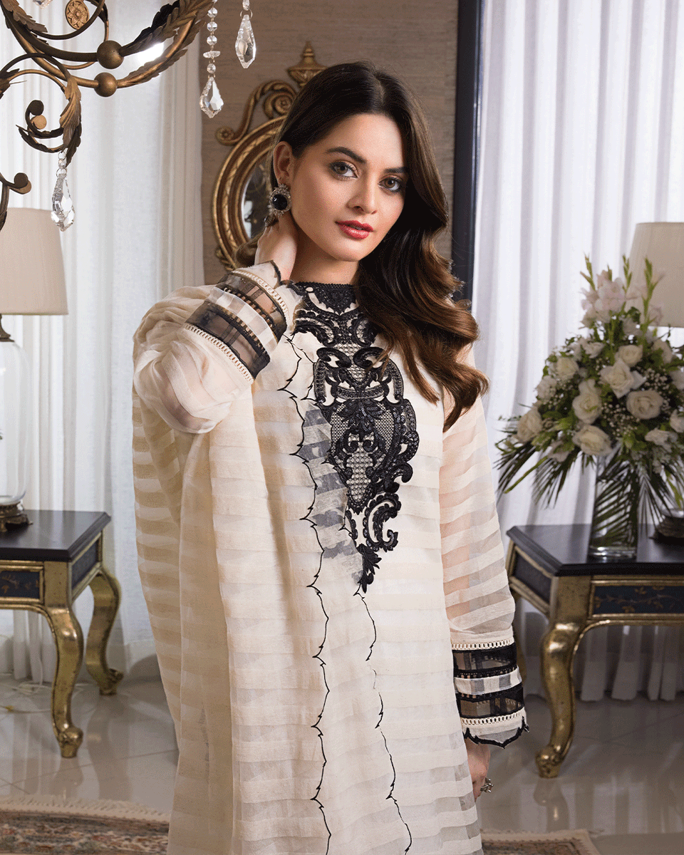 asimjofa's tweet photo. The Minal Edit by Asim Jofa | Coming Soon

AJIM - 02 | Rs. 5,950

Delve into the world of grace and elegance.

#AsimJofa #IWearAsimJofa #unstitchedcollection #stitchedcollection #asimjofaedits #minalkhan #minaledit https://t.co/lGHzKs49vJ