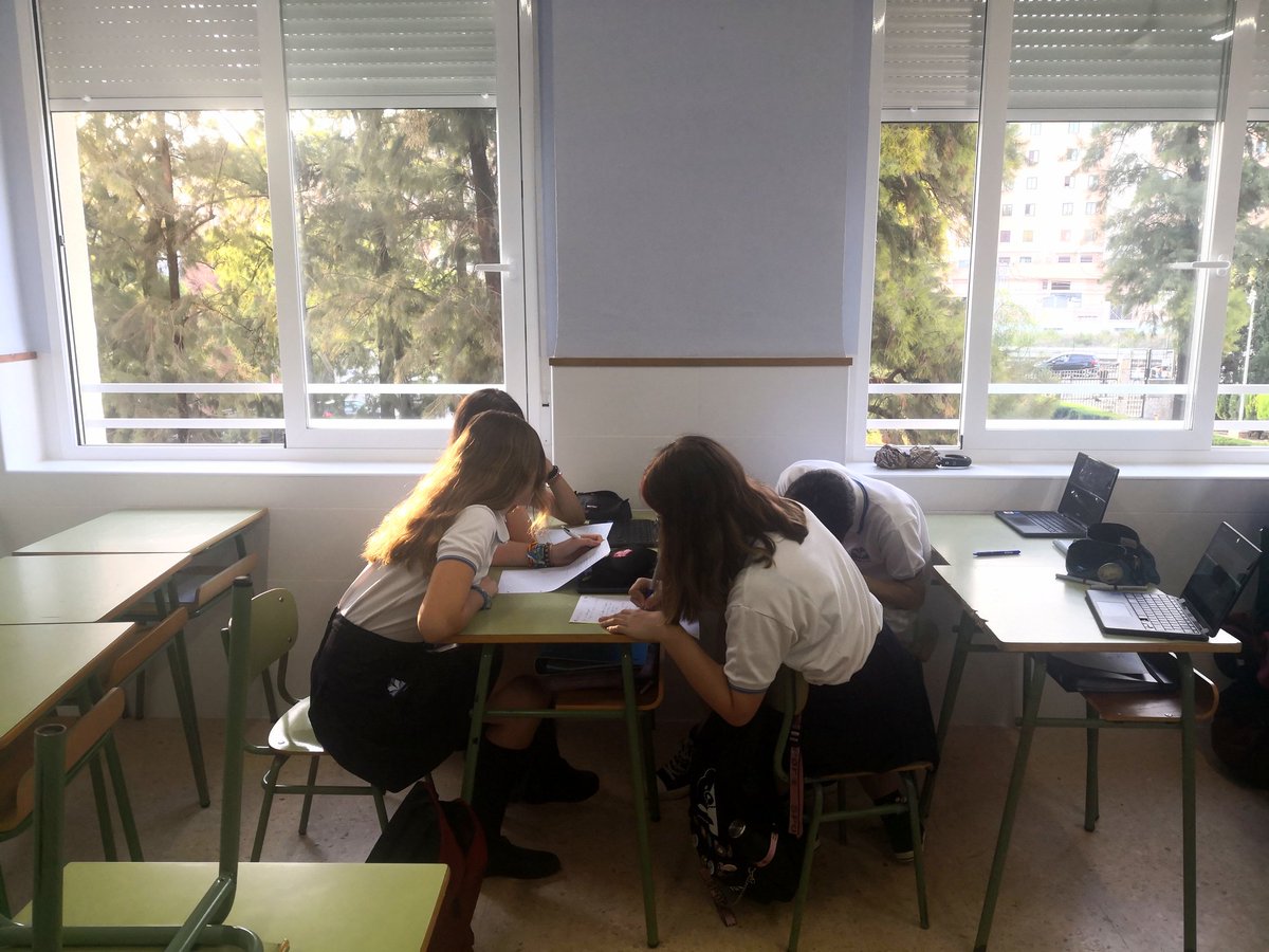 ensenarhistoria's tweet photo. Aprendizaje entre iguales 🤷‍♀️🙆‍♀️🙅‍♂️🙇‍♂️🙋‍♂️🙆🙅‍♀️ https://t.co/GMYFkE3XeS