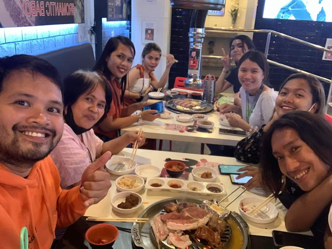Rain120697's tweet photo. Coz it's payday and we deserve it 😉😉😁
#AdminStaff
#incomplete https://t.co/7POfdlFv8d