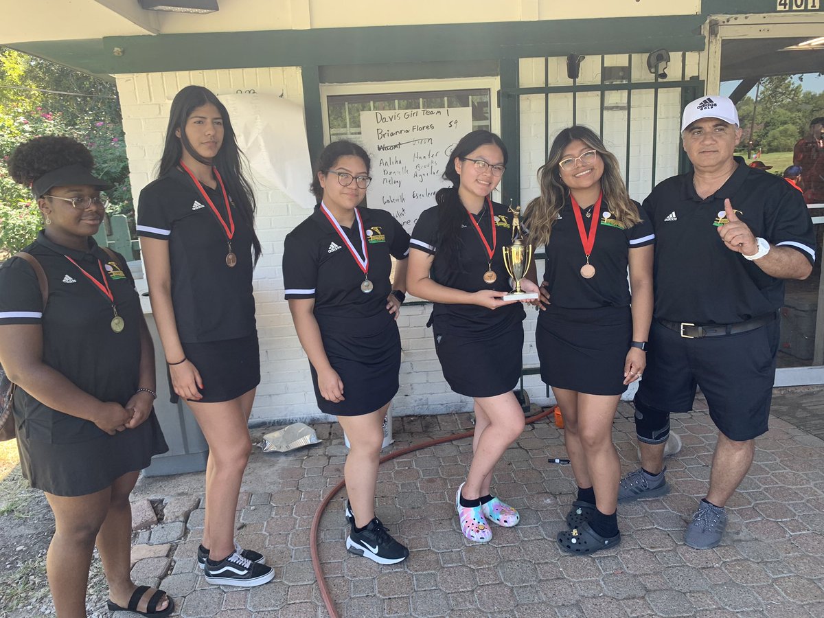 ikegolf_23's tweet photo. Congratulations to our lady eagles golf team as they took down first place! Michelle Le also claimed fist place overall. Swoop Swoop! https://t.co/EVFoh73Ckb