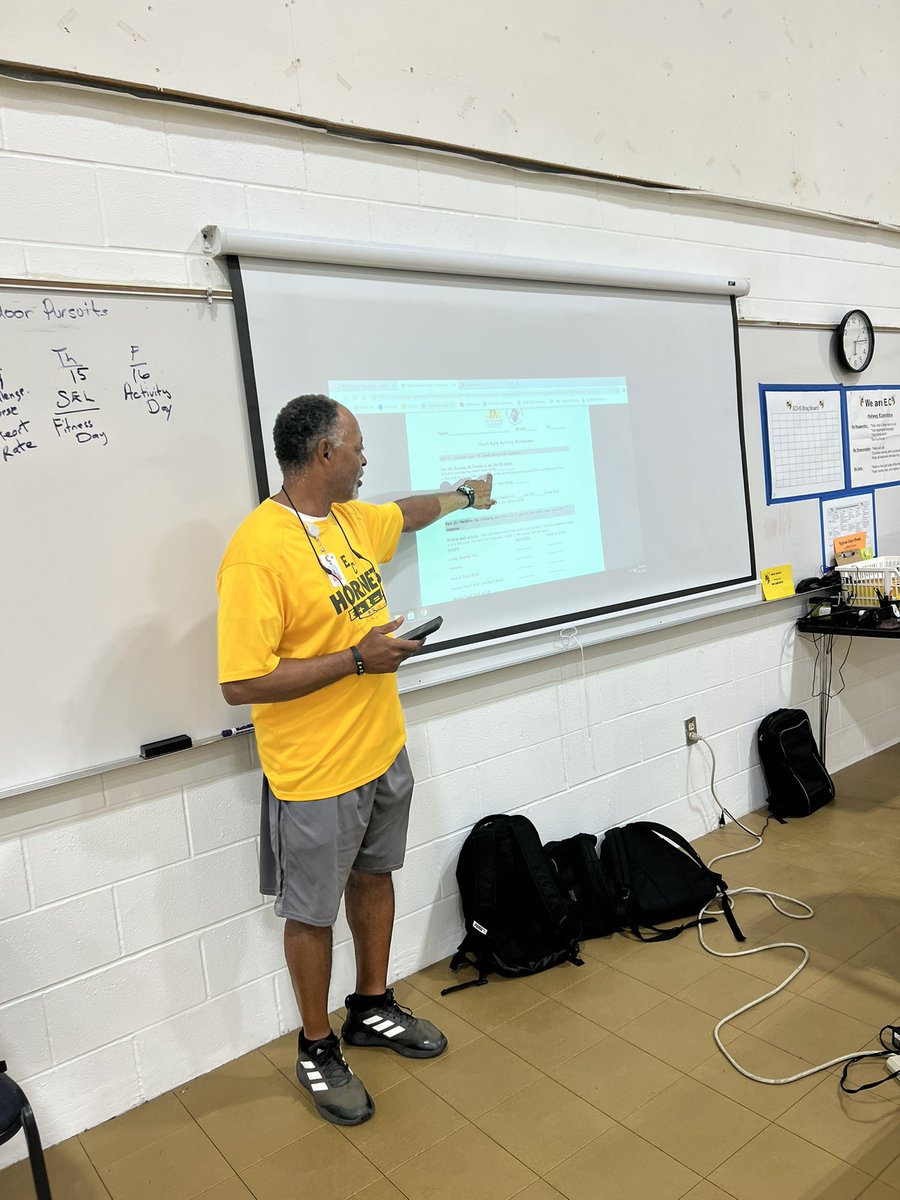 ArriolaSuzette's tweet photo. Shout Out to ECHS PE department and Coach Johnson 🎉🎉🎉 #ECPE @ECHShornets @ECISDtweets @_ECAthletics @ECISD_PeHealth https://t.co/saGUPsF80S