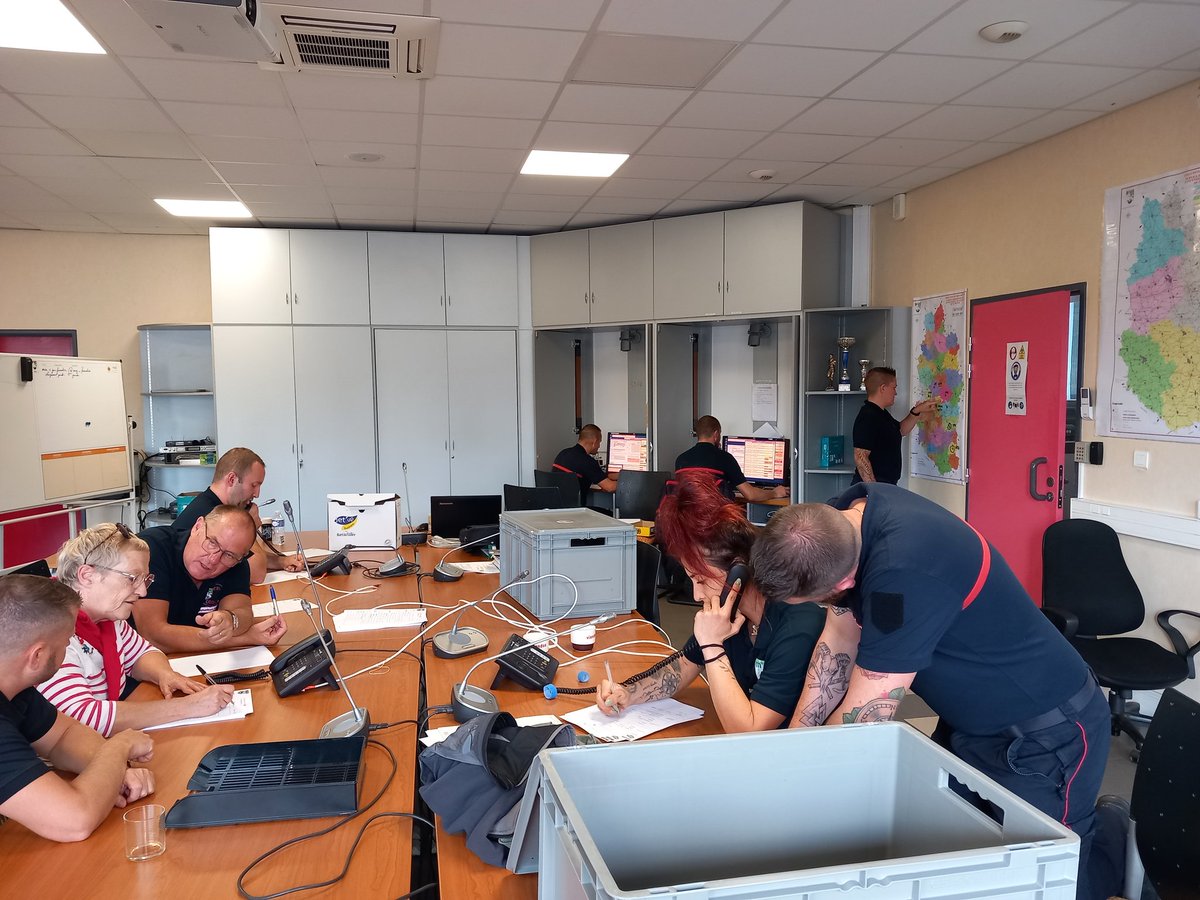 Pompiers55 tweet media