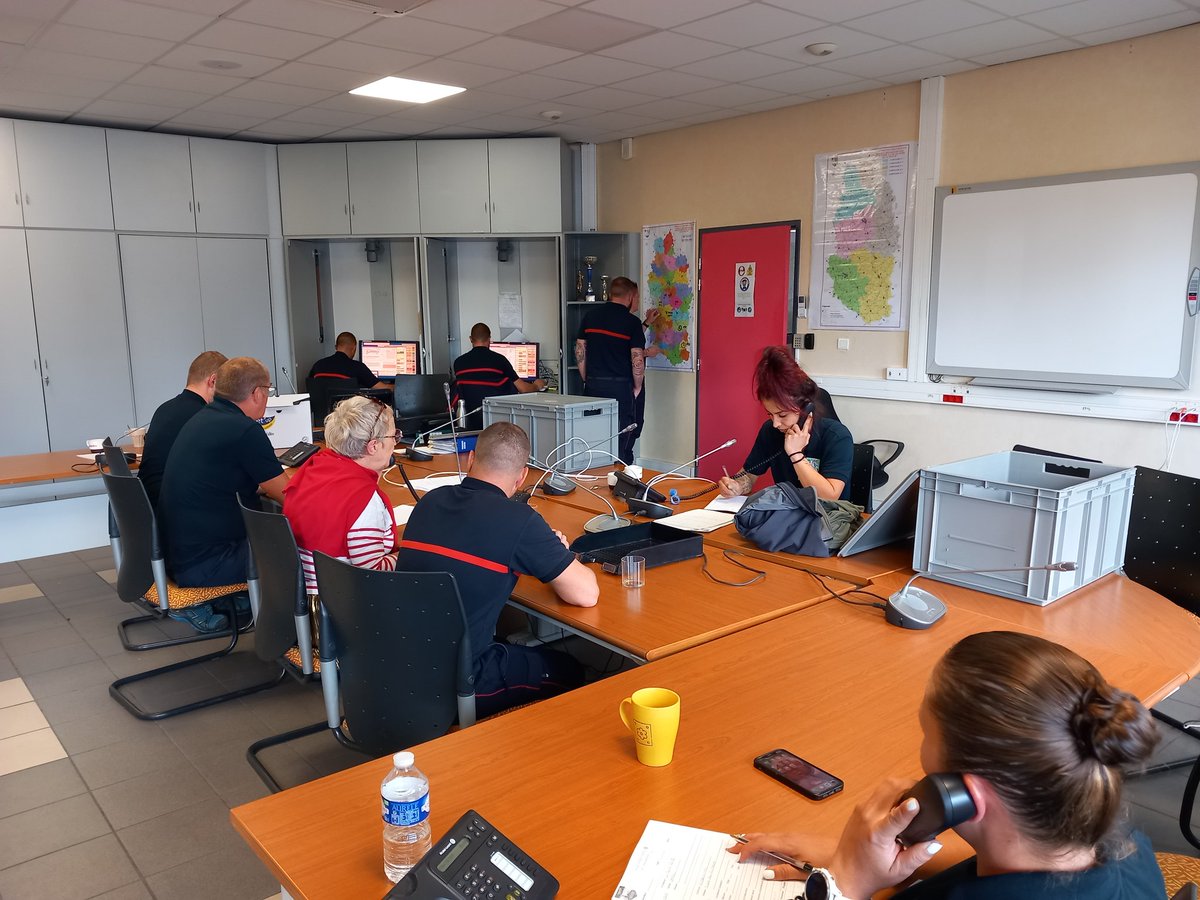 Pompiers55 tweet media