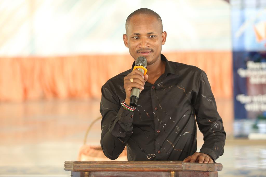 Who do you think fits to succeed Raila Amollo Odinga?

Like - Simba Arati
Retweet - Babu Owino

Riggy G Mudavadi Fridah JKIA Moses Kuria Bottom up Nipee Charles Kipng Kiambu Kinoti Reuben Kigame Mama Mboga #AsanteJoho IEBC Resign JKIA