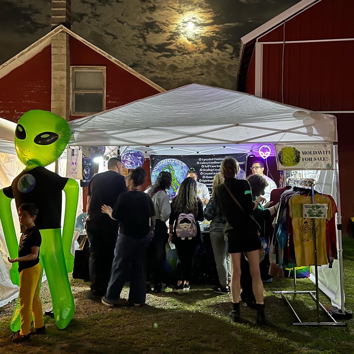 Simply put, <a href="/lunarfaire/">erick luna</a> has always brought so much magic to our lives. We are so happy to be here 👽🫶🏼. Thank you for another amazing night - celebrating life, the full moon and each other ❤️
