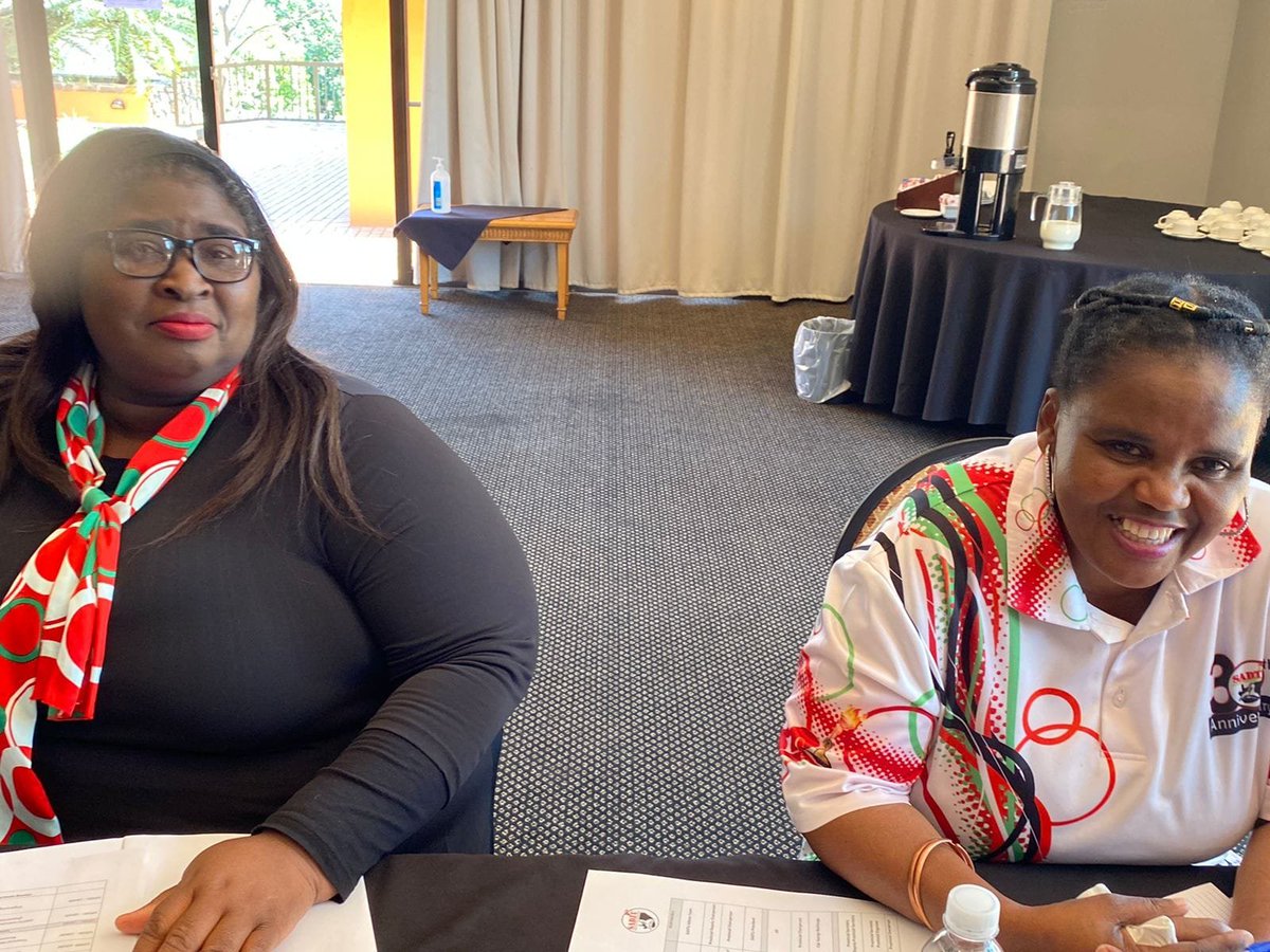 _cosatu's tweet photo. #SADTU Mpumalanga is convening a Provincial and Regional Induction program for elected leaders in White River. #Ledaers are receiving presentations on leadership,Constitution and roles of desks Trade Unionism, SADTU 2030 Vision,on Financial Management & Accountability &Organising https://t.co/mNimxi19lQ