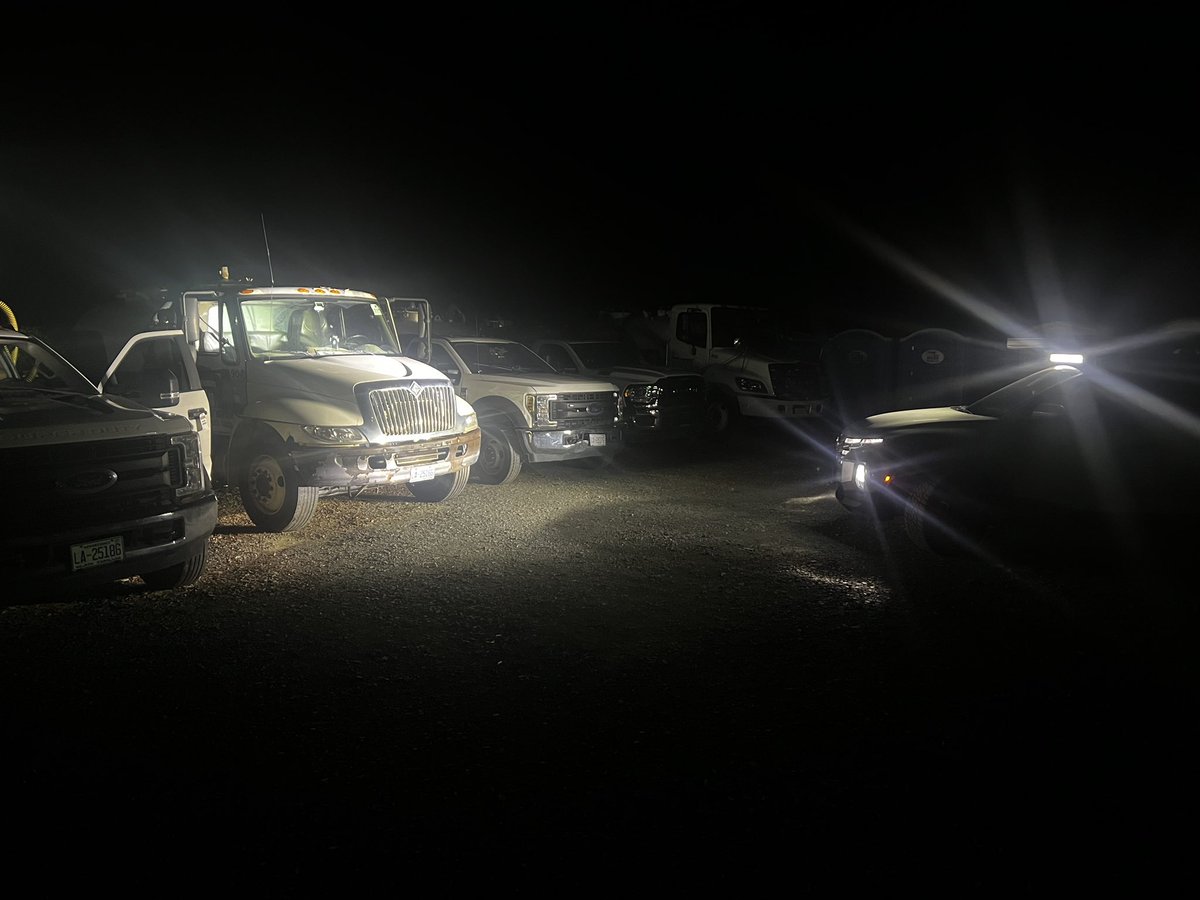 12v_Ike's tweet photo. When you’re working overnight and you need some light, @Hyundai #SantaCruz to the rescue with our #Heise LED Lightbar and prototype #NoDrill lightbar mount. https://t.co/DLso0Xt8F3