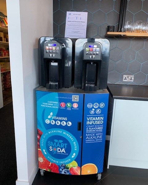 soda_smart's tweet photo. Bringing a little sunshine on a grey day in #London by installing 4 of these beauties in the breakout areas of a high profile #office building π
#drinkSmart #workplace #healthierdrinks #craftsoda #flavouredwater #vitamininfused #alkalinewater #drinksstation #nosugar #lowsugar https://t.co/cxbTe4efHz