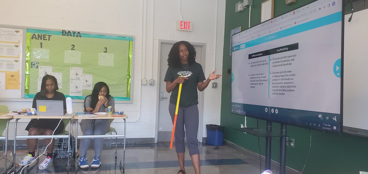 CreativeMcGill1's tweet photo. Real Leaders...Reproduce #Geeseformation @CharlesHartMS ELA DEPARTMENT is Full of Talent and Expertise! Great Job with leading the Shared Learning Ms. Simmons! https://t.co/526FFHV5A9