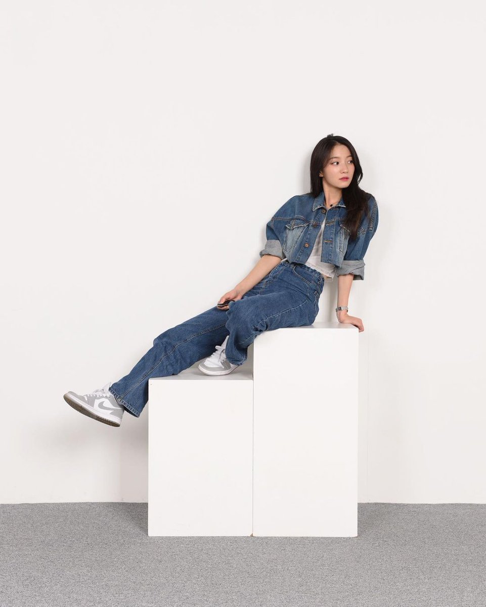 baeyyub's tweet photo. but why is no one told me that taking a solo photoshoot to celebrate our birthday is actually a fun thing to do! >:( I should go bring myself there again next year! definitely! (and, oh, you probably have watched my birthday vlog too by now, Keuries?) https://t.co/HAWMeBCqKB