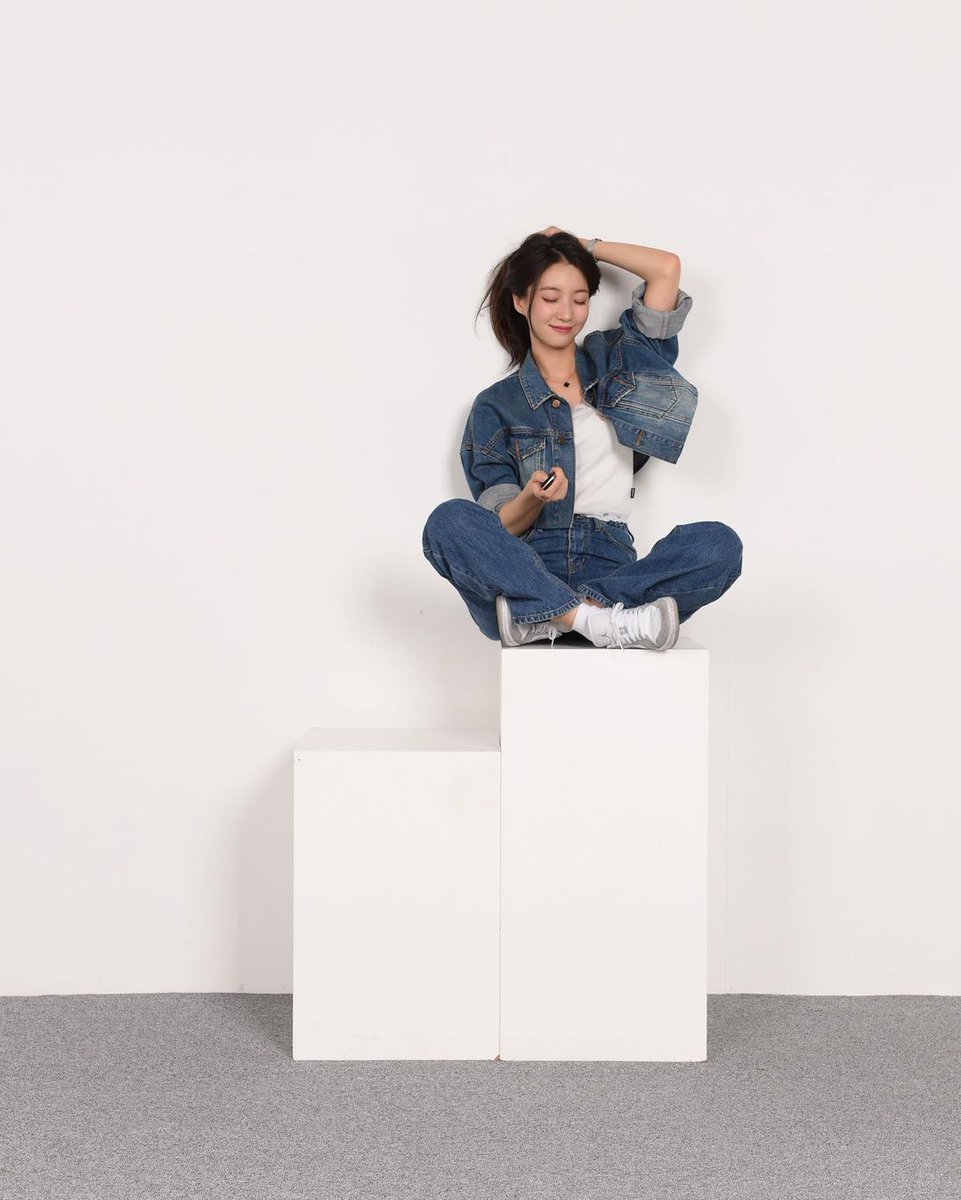 baeyyub's tweet photo. Pose, strike a pose, pose! 📸🤍 https://t.co/zqIf7IJK8s