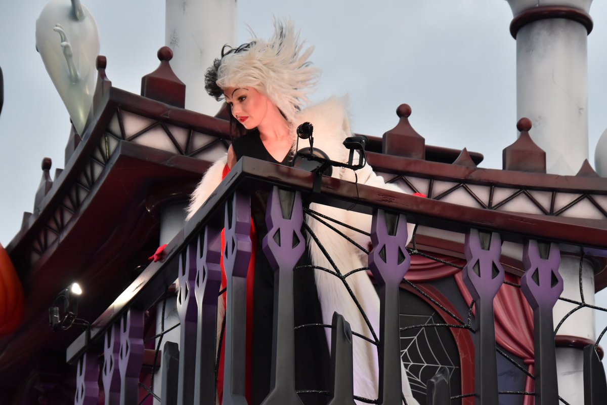 D_ReijiS's tweet photo. クルエラ様
 #ヴィランズロッキンハロウィーン https://t.co/zwrZ1eQmoO