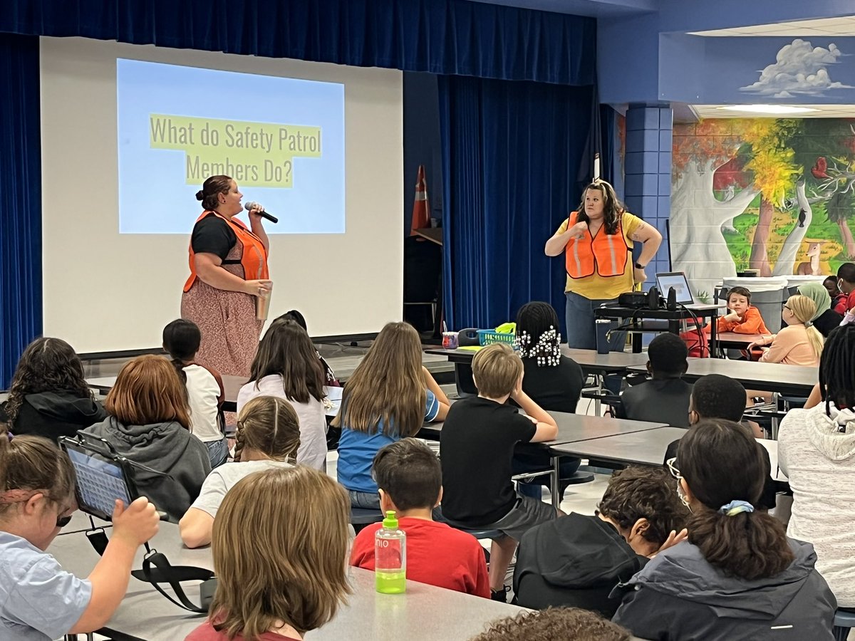 SCESStars's tweet photo. 5th grade #SALEMstars learning about Safety Patrols roles and responsibilities! Applications will be opening soon! Thank you @SCES_Resource for your leadership! #SHINEon #ONEccps 🌟 https://t.co/zf97eDPVFo