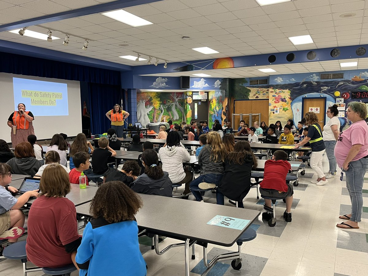 SCESStars's tweet photo. 5th grade #SALEMstars learning about Safety Patrols roles and responsibilities! Applications will be opening soon! Thank you @SCES_Resource for your leadership! #SHINEon #ONEccps 🌟 https://t.co/zf97eDPVFo