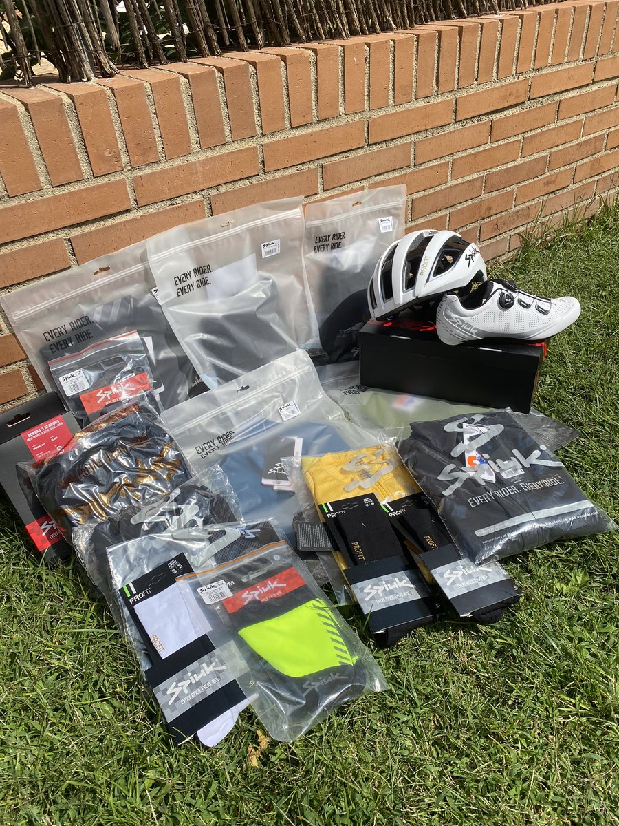 Toca renovar equipaciones para mis entrenamientos en bicicleta 
Muchas Gracias <a href="/SPIUKSportline/">SPIUK</a> <a href="/ClaveroDaniel/">Daniel Clavero</a> 🤩💥

#Ciclismo #DS38 #Spiuk #jueves