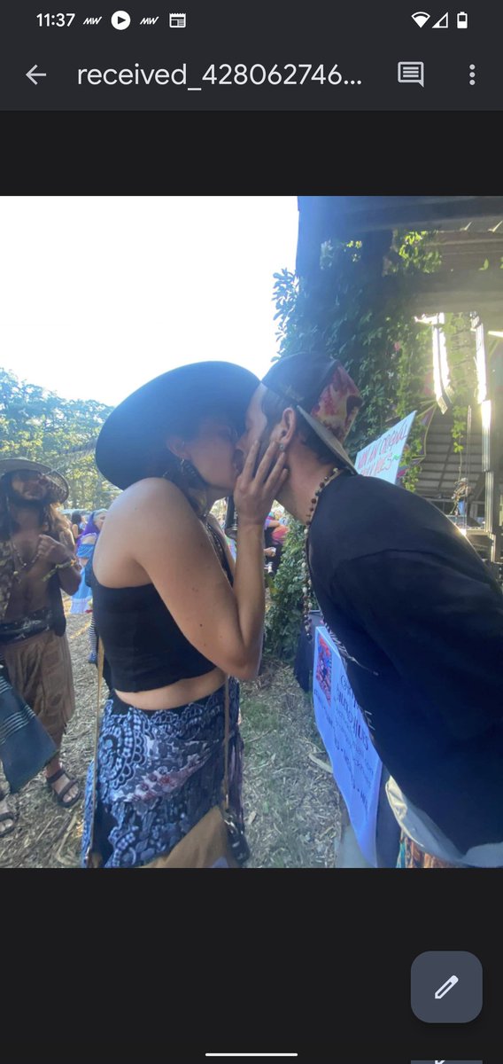 discoverecovery's tweet photo. @KBongMusic I proposed at ShangriLa 😍I'm taking her to Hawaii🤙 https://t.co/SrDgesPQRl