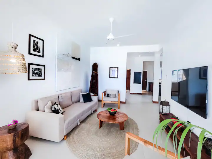hadestays's tweet photo. Coco rise villas, Bwejuu, Zanzibar. US$ 660/night. hosts 16 guests. This is what you call the real deal. Get your friends and pack ASAP!! It's time for a vacation.

Link: https://t.co/wNmbPbfPEB

#HadeTravel #Travel #Vacation #Zanzibar https://t.co/bL68XU7yYM