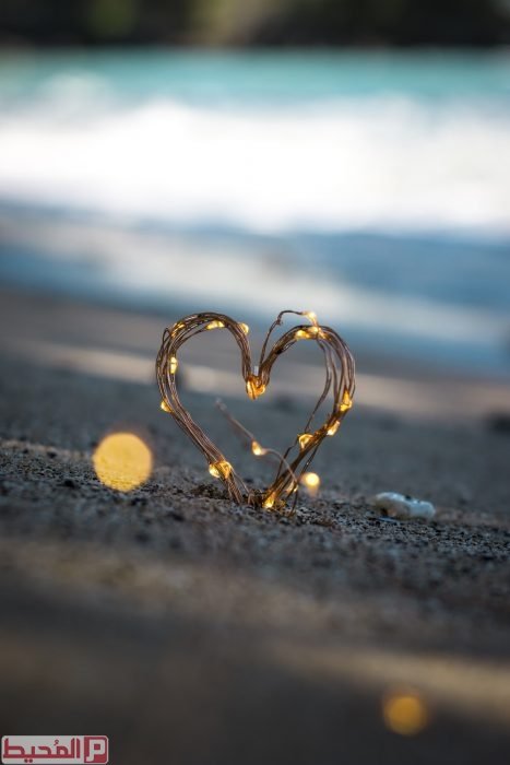 سيأتي يومٌ تمرُّ فيه بنقطة
 ضعفك ولا تضعُّف..
#يقين_الحروف