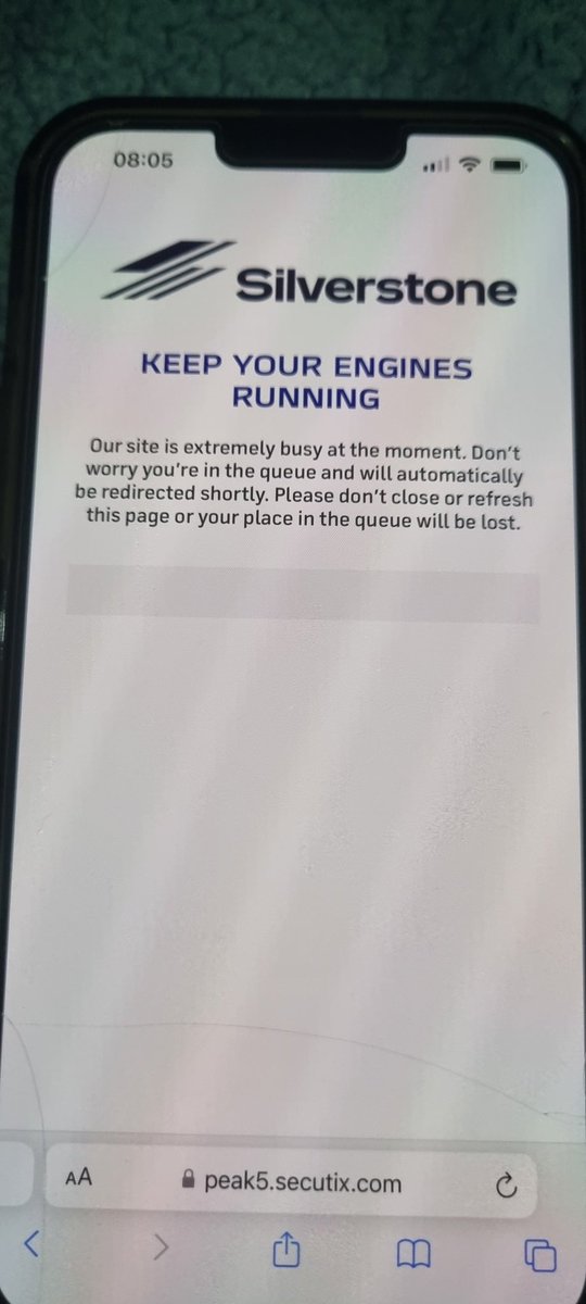 EldridgeHD's tweet photo. @SilverstoneUK so I  get all the way to end of queue for it to put me back at the start. Been in the queue since it opened also fix the issue. https://t.co/ZPErw2wpju