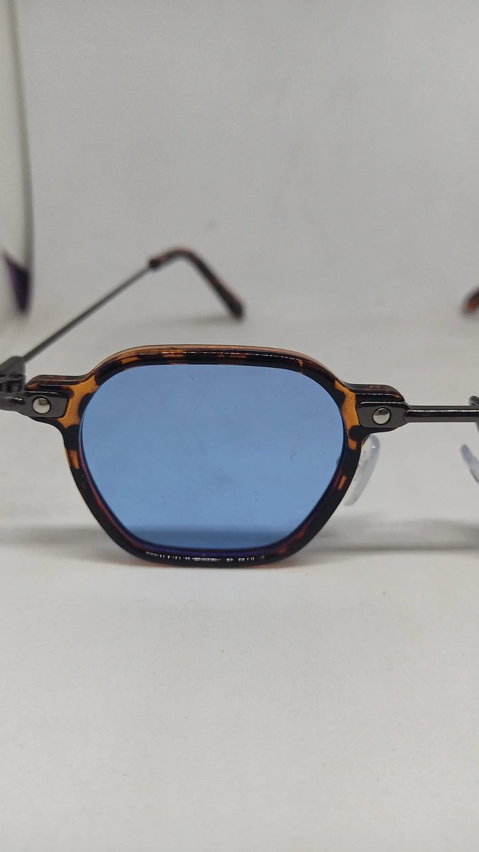 optikveoptik's tweet photo. Tokyo serisi güneş gözlükleri
#adaoptik #gözlükal #güneşgözlüğü https://t.co/cTgNLos2wT