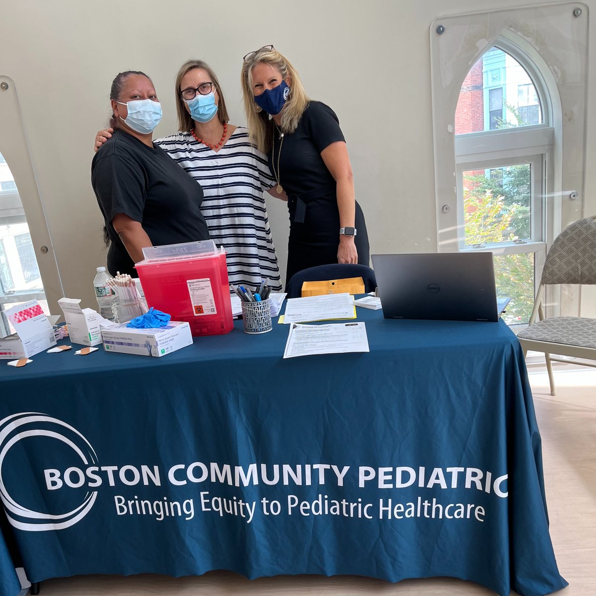 EllisEarlyLearn's tweet photo. Ellis was thrilled to welcome our treasured healthcare partner, @BostonComPedi , to Ellis for an “omicron booster” clinic for our teachers and families yesterday. Many thanks to Dr. Robyn Riseberg and her incredible team for their time and care. https://t.co/cD0lGUvUfP
